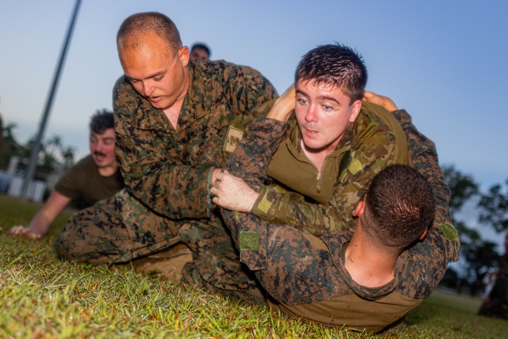 MRF-D 24.3: Australian Army soldiers join U.S. Marines for MCMAP