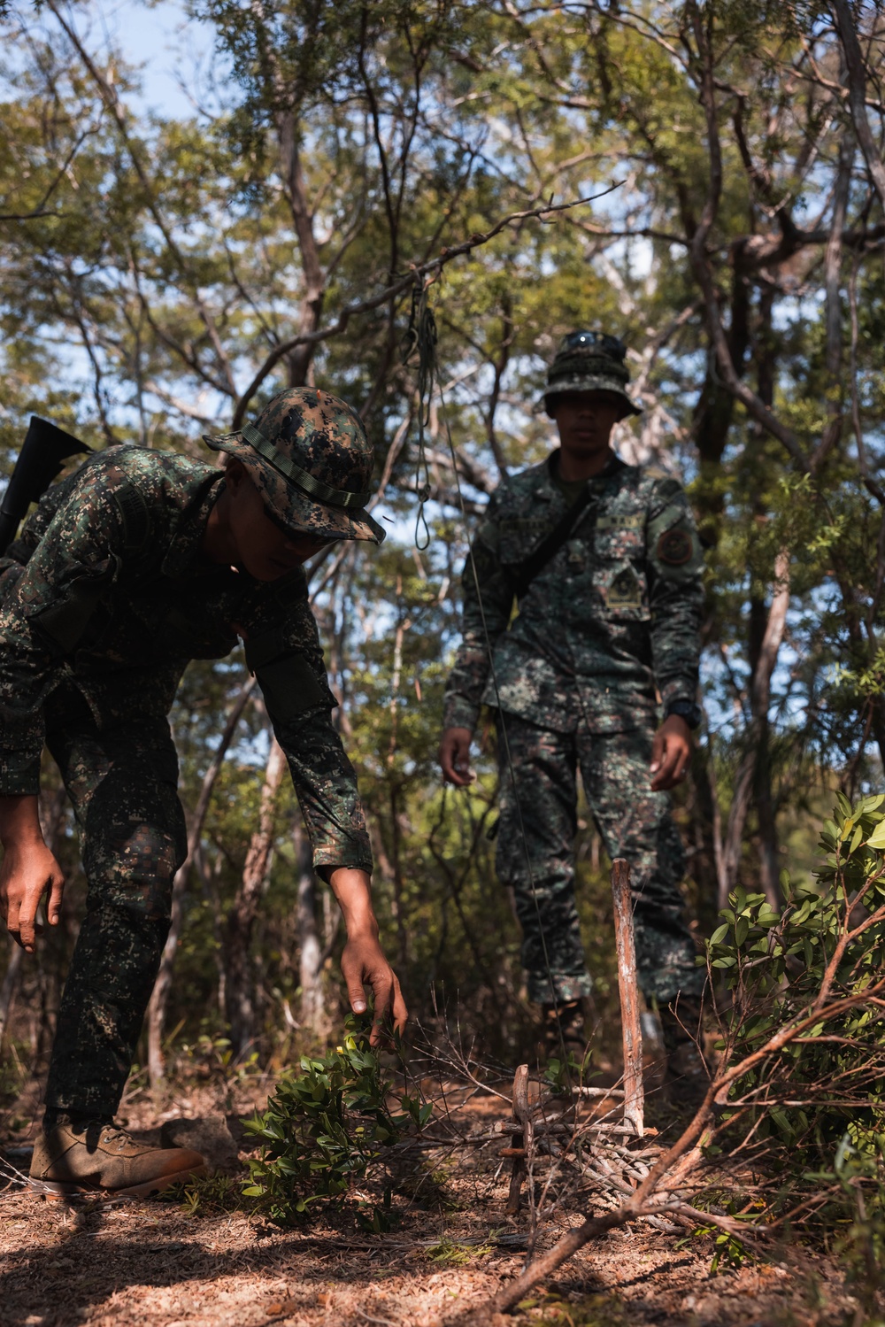 Balikatan 24: 3rd LCT attends bilateral jungle survival class with PMC