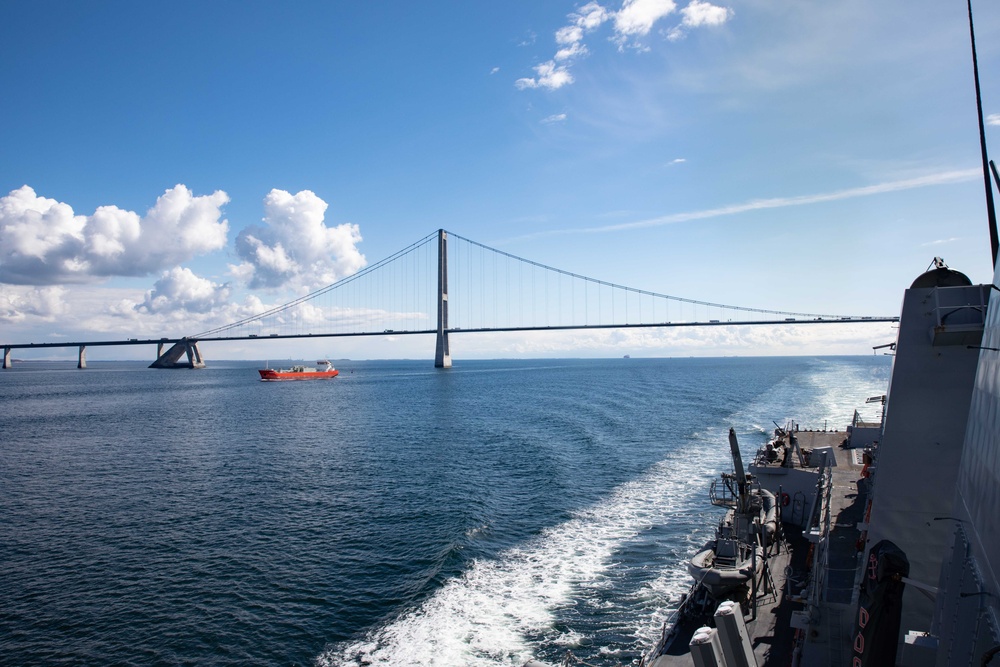 USS Paul Ignatius (DDG 117) Passes Through the Skagerrak Strait