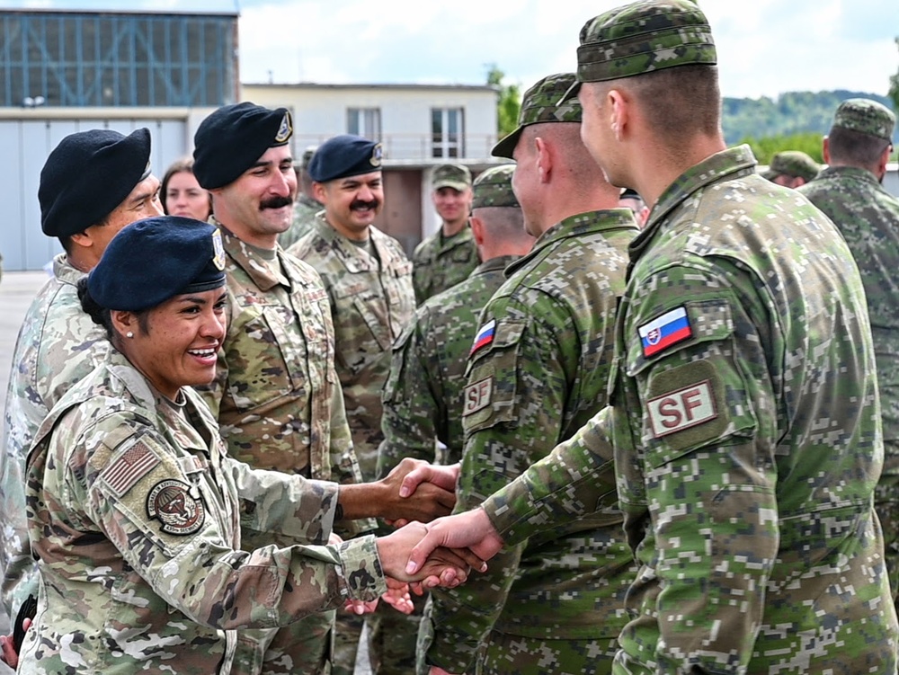 435th CRS Congratulate Slovakian Counterparts