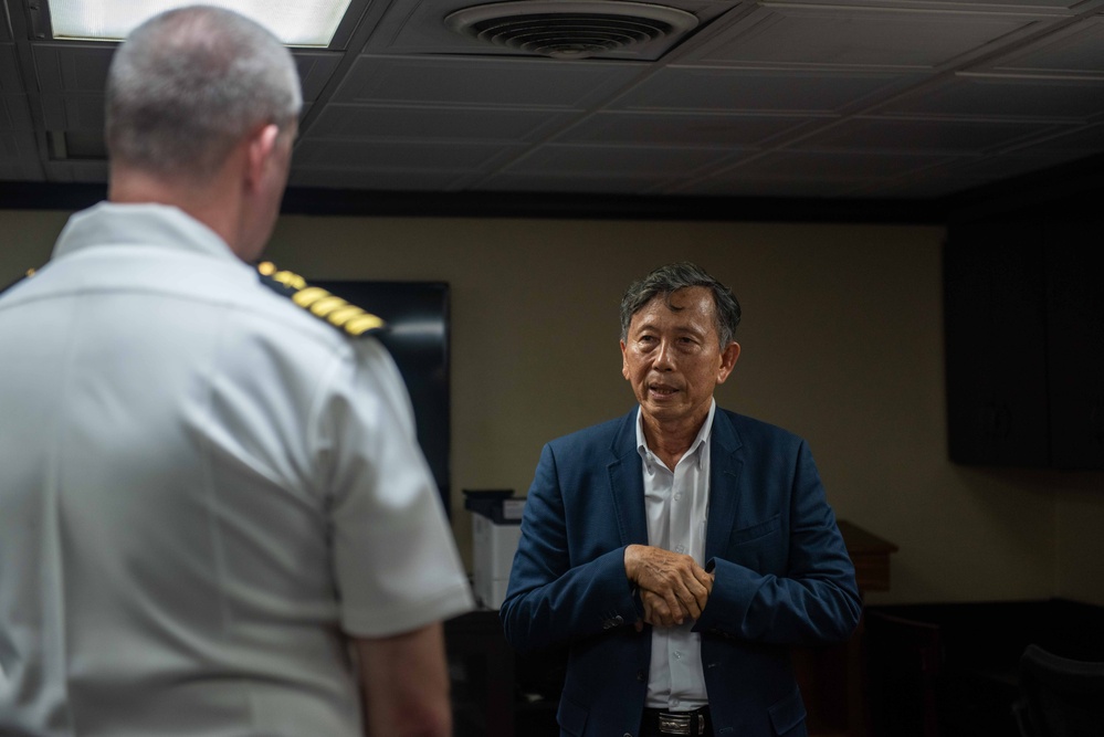Thai Distinguished Visitors Tour Theodore Roosevelt