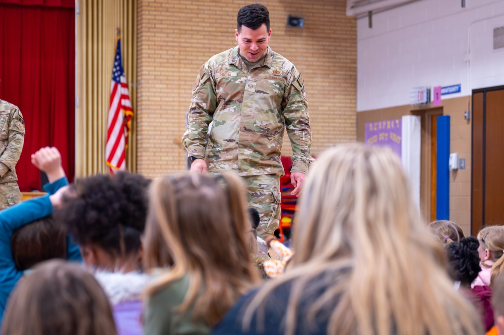 Malmstrom kennel performs demo for local elementary school