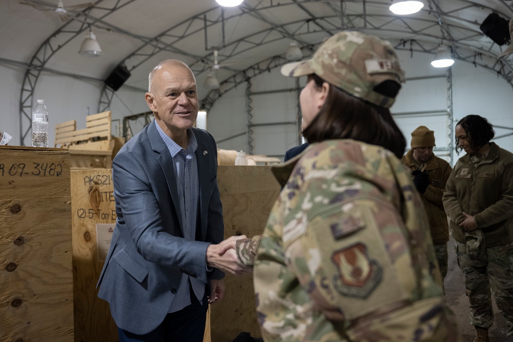 CMSAF 16 and CMSgt Easton visit Wright-Patt