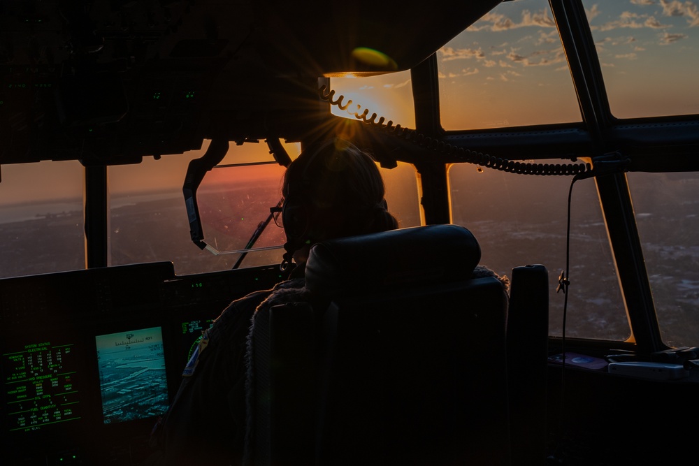 39th Rescue Squadron executes nighttime combat search and rescue training