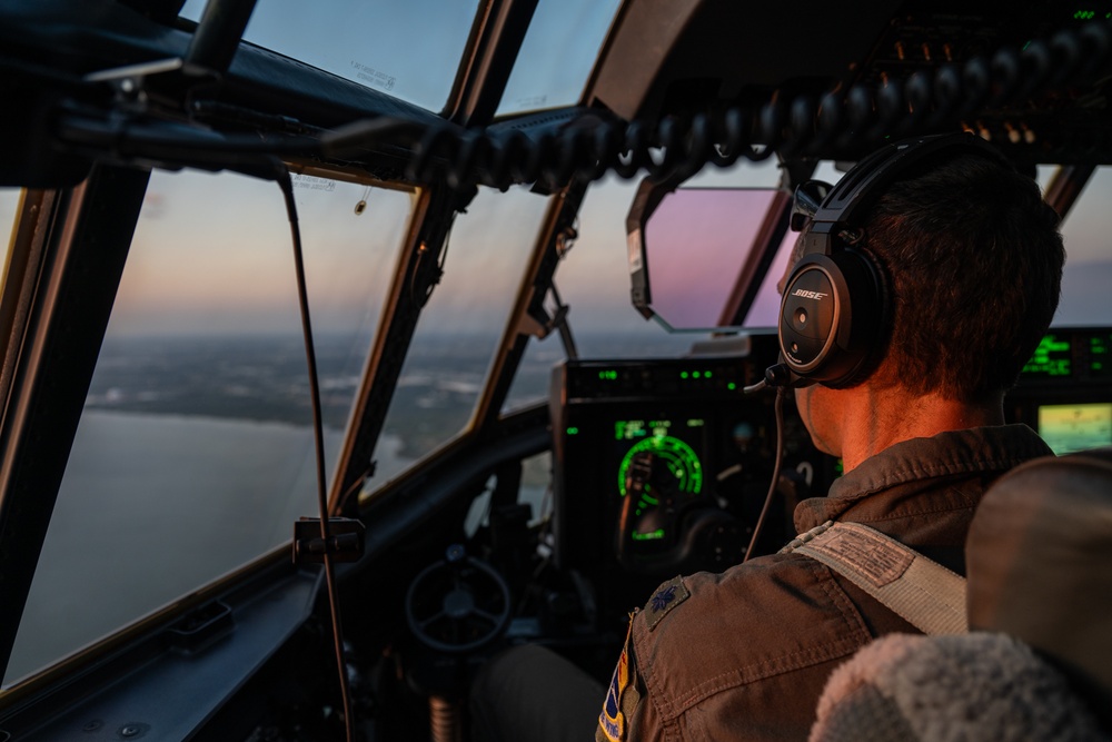 39th Rescue Squadron executes nighttime combat search and rescue training