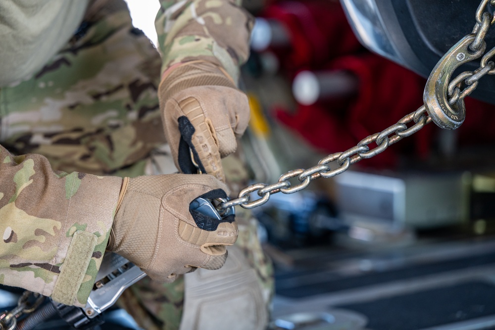 39th Rescue Squadron facilitates static line jumps