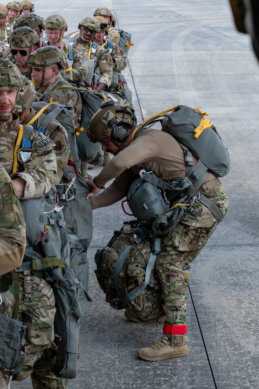 39th Rescue Squadron facilitates static line jumps