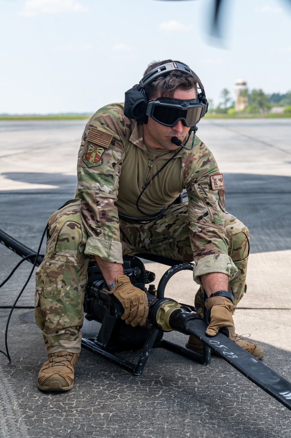 39th Rescue Squadron conducts forward arming and refueling point training