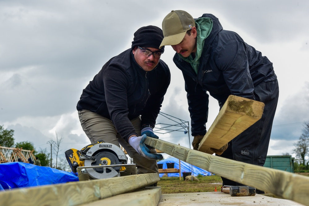 DPAA Personnel Build Wet Screening Station