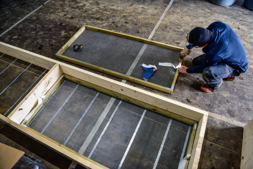 DPAA Personnel Build Wet Screening Station