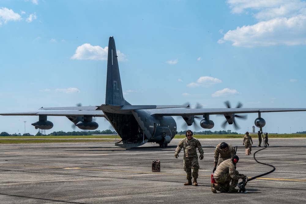 39th Rescue Squadron conducts forward arming and refueling point training