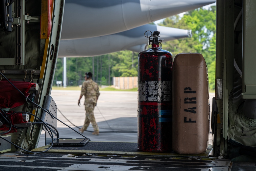 39th Rescue Squadron conducts forward arming and refueling point training