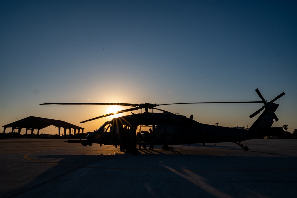 301st Rescue Squadron conducts nighttime combat search and rescue training