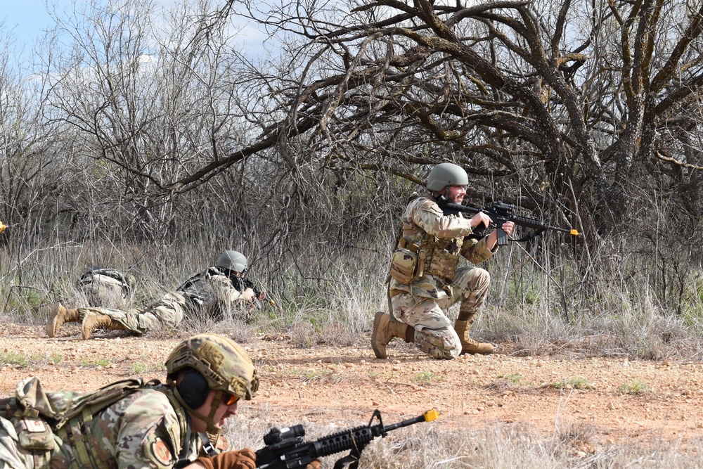 Dyess AFB establishes WAR Center