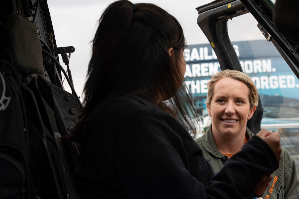 HSC-3 Participates in All-Woman Cross-Country Flight Community Outreach Initiative to Page, Arizona