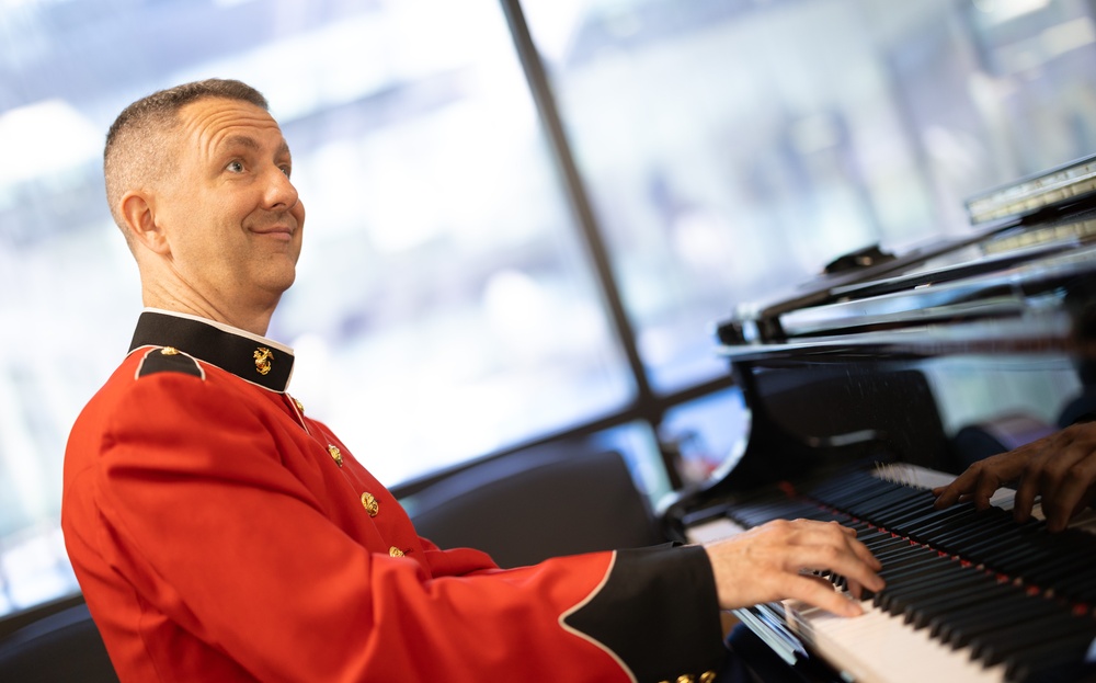 Marine Band Jazz Trio Performs at Walter Reed