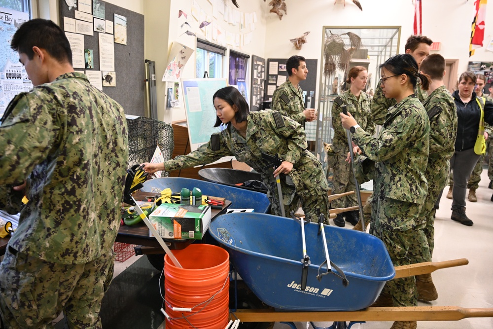 Midshipman Action Group Earth Day Greenbury Point Cleanup