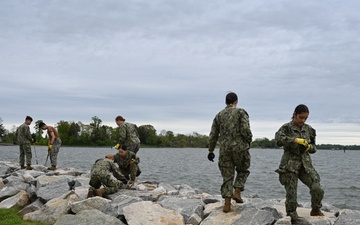 Midshipman Action Group Earth Day Greenbury Point Cleanup