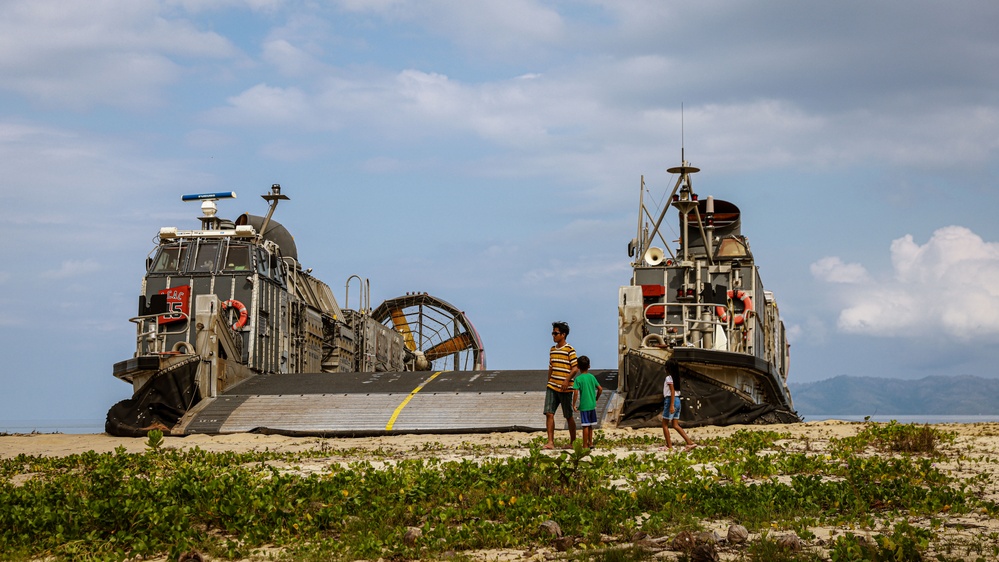 Balikatan 24: LCACs Land on Kemdeng Beach