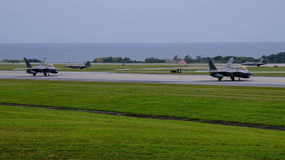 DVIDS - Images - 27th Fighter Squadron arrives at Kadena [Image 3 of 4]