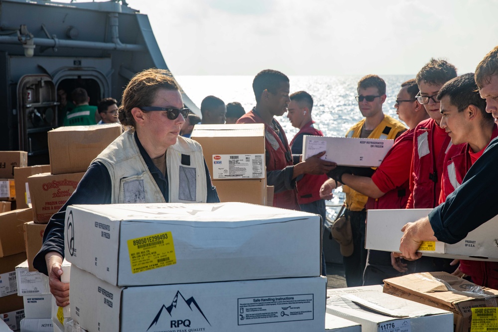 USS Russell (DDG 59) vertical replenishment with USNS Wally Schirra (T-AKE 8)