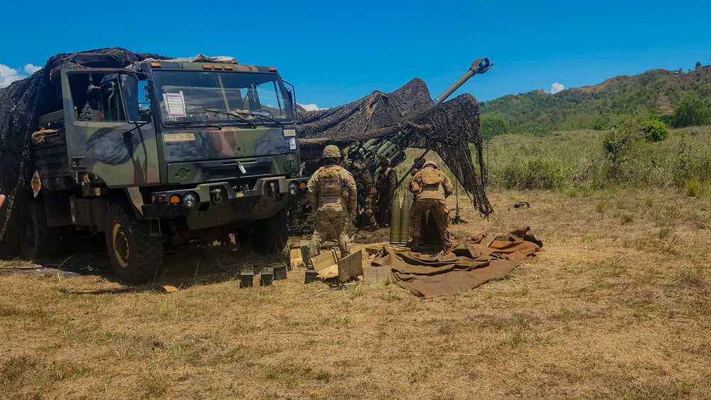 Balikatan 24: 3rd Battalion, 7th Field Artillery Regiment, 25th Infantry Division Artillery Brigade, 25th Infantry Division conducts live fire with the Philippine Army 7th Infantry Division