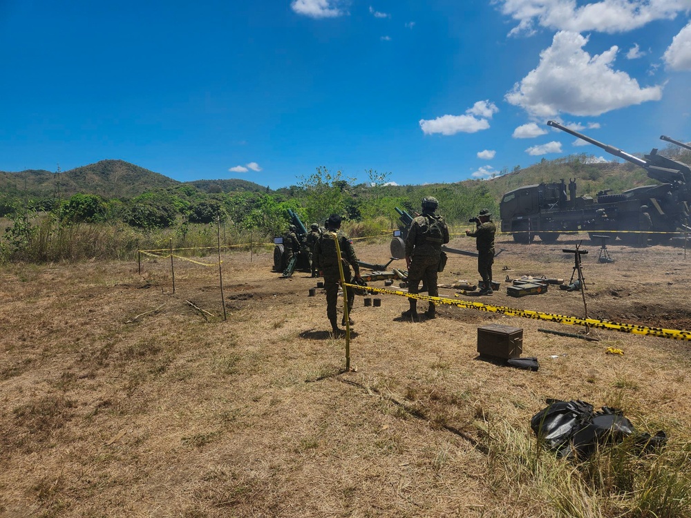 Balikatan 24: 3rd Battalion, 7th Field Artillery Regiment, 25th Infantry Division Artillery Brigade, 25th Infantry Division conducts live fire with the Philippine Army 7th Infantry Division