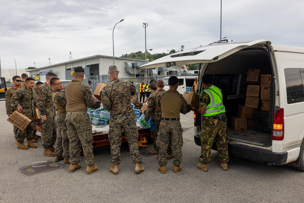 MRF-D 24.3 U.S. Marines, Sailors arrive in C-40A to Papua New Guinea for HADR exercise