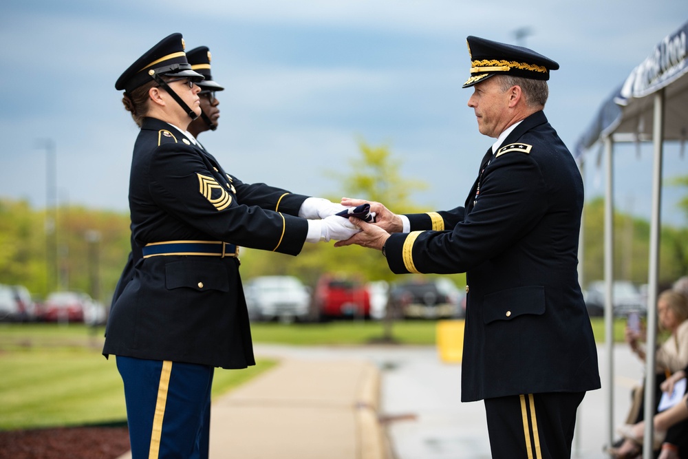 Former V Corps Commander retires in Fort Knox