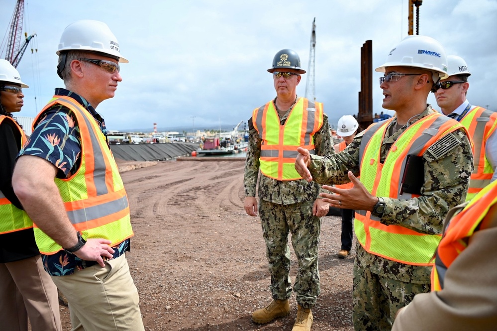 Under Secretary of The Navy Visits Intermediate Maintenance Facility in Pearl Harbor