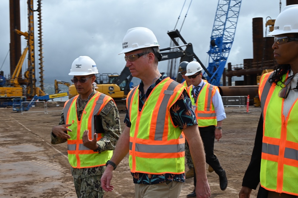 Under Secretary of The Navy Visits Intermediate Maintenance Facility in Pearl Harbor