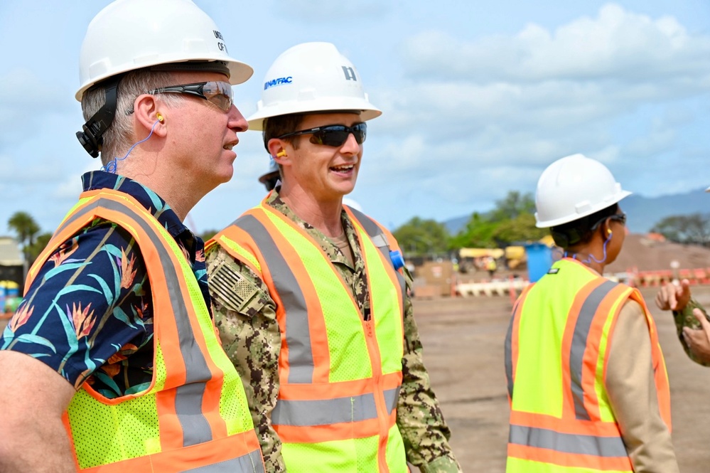 Under Secretary of The Navy Visits Intermediate Maintenance Facility in Pearl Harbor