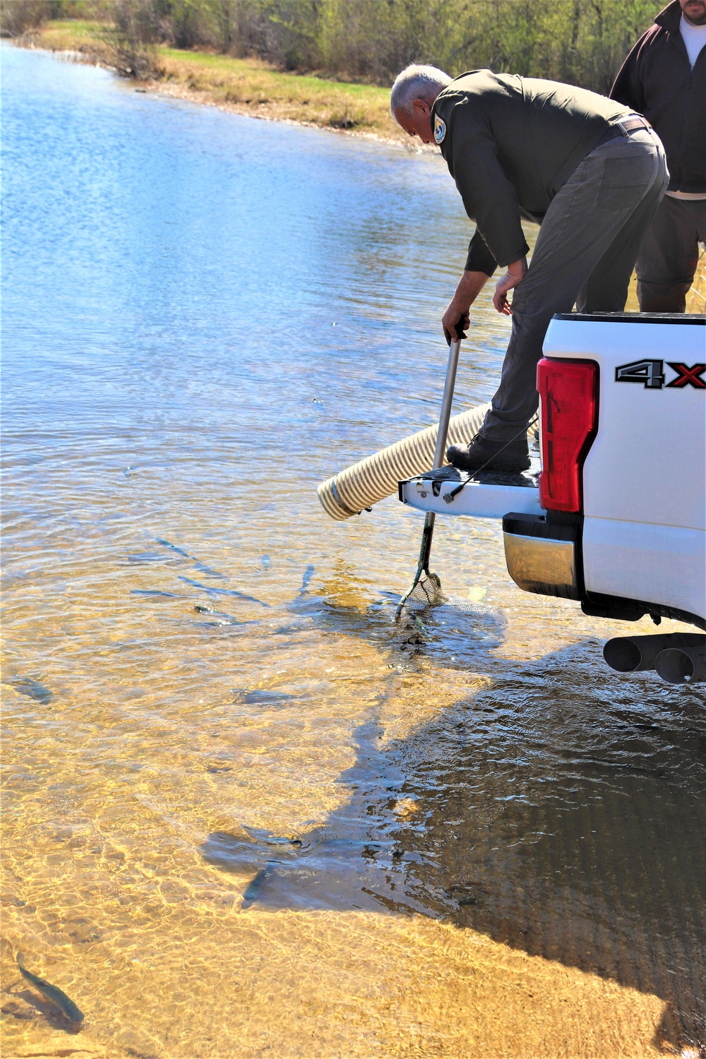 USFWS stocks more than 15,000 rainbow trout in Fort McCoy’s waterways for 2024 fishing season