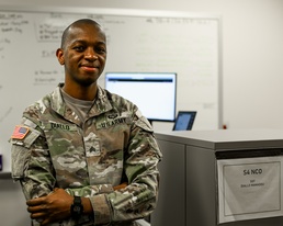 10th SFG(A) Soldier poses for portrait