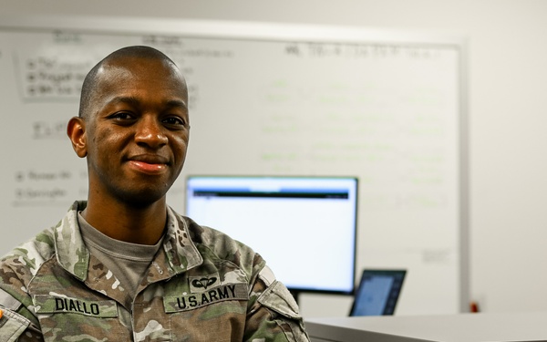 10th SFG(A) Soldier poses for portrait