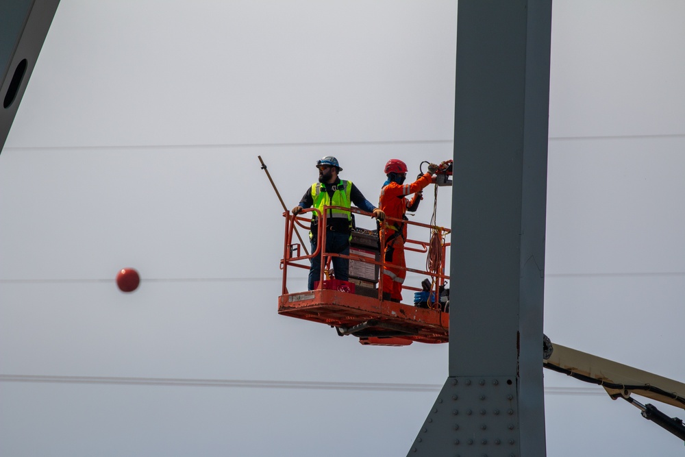 Salvage crews continue to remove wreckage from the Francis Scott Key Bridge Salvage crews continue to remove wreckage from the Francis Scott Key Bridge