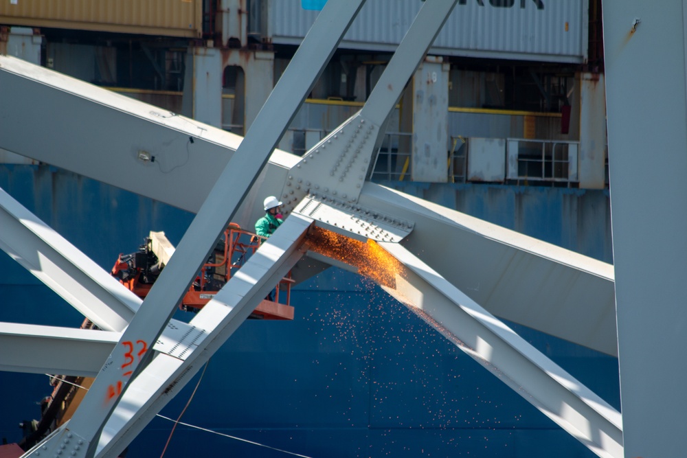 DVIDS - Images - Salvage crews continue to remove wreckage from the ...