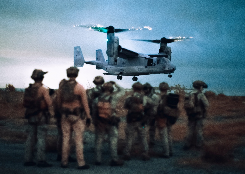 15th MEU Recon Co. Conducts MV-22B Raid at Camp Pendleton