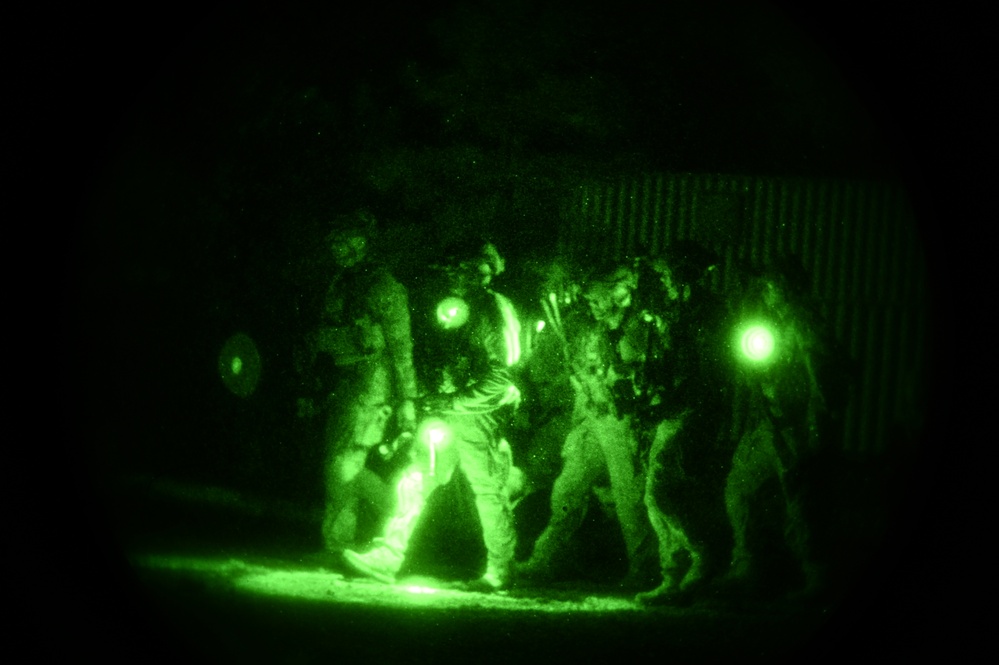 EOD showcases skills in Operation Pegasus
