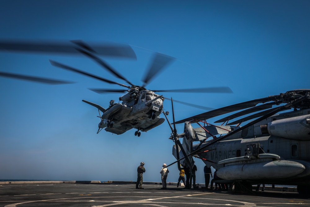 USS New York (LPD 21) Flight Operations