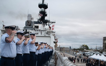 The Coast Guard Cutter James (WMSL 754) arrives in Buenos Aires