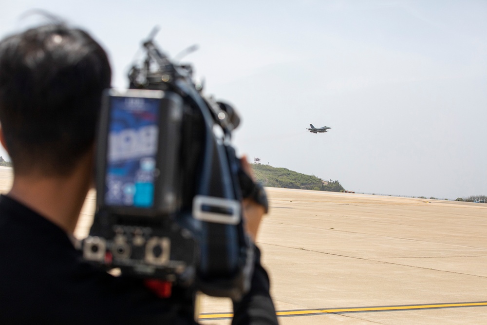 USMC, USAF, and ROKAF aircraft takeover Media Day