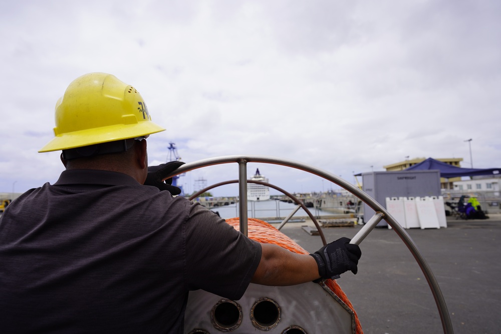 Pride of America cruise ship arrives at Pearl Harbor Shipyard