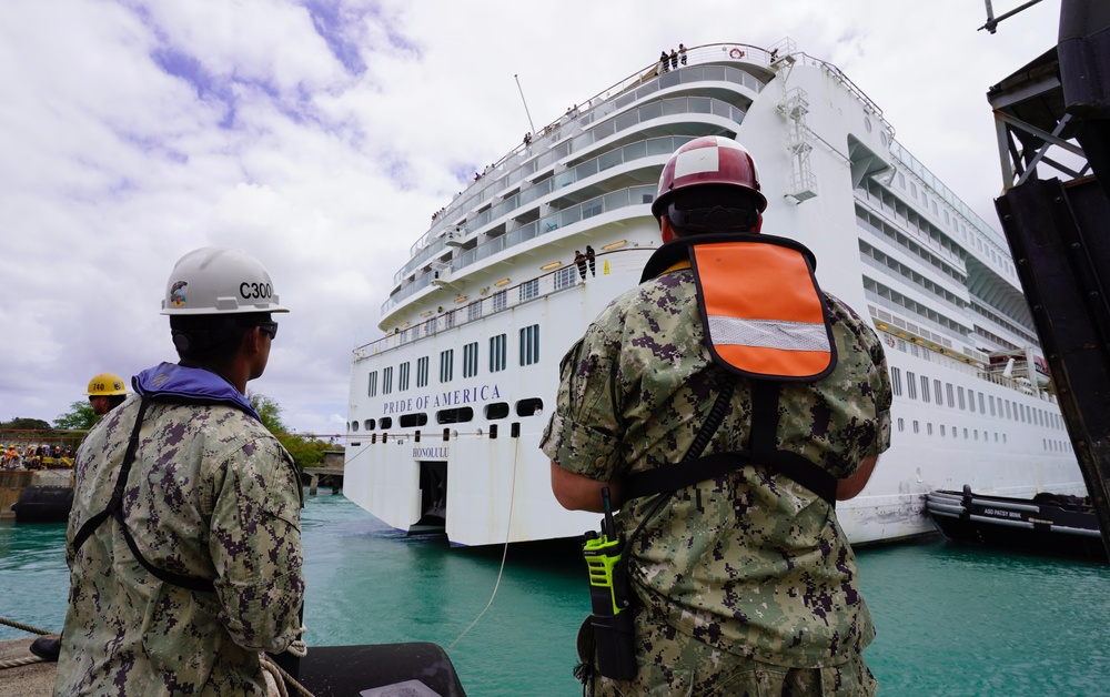 Pride of America cruise ship arrives at Pearl Harbor Shipyard