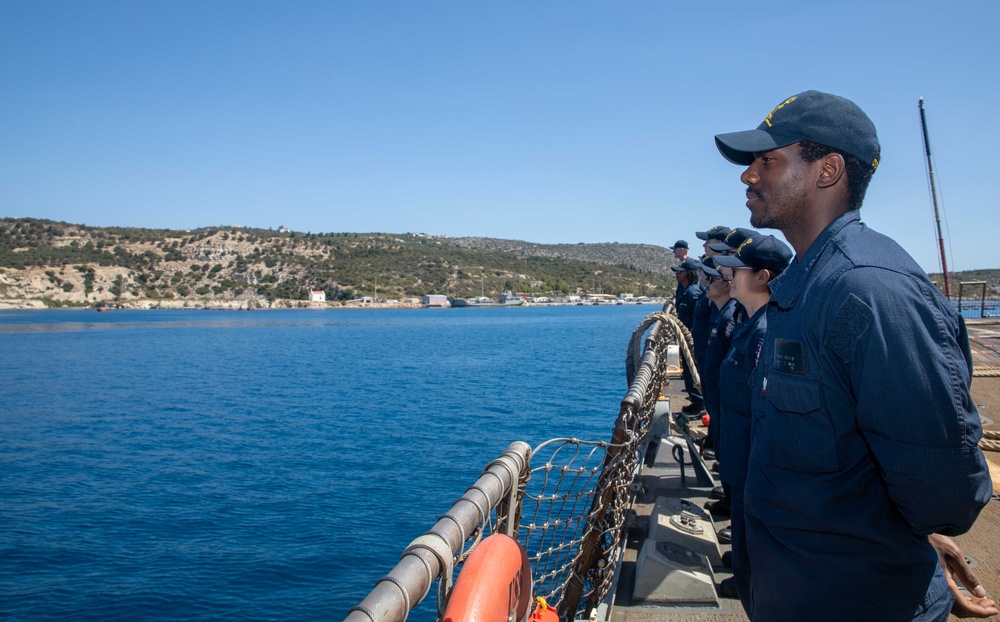 DVIDS - Images - USS Gravely Arrives in Souda Bay, Crete [Image 3 of 7]