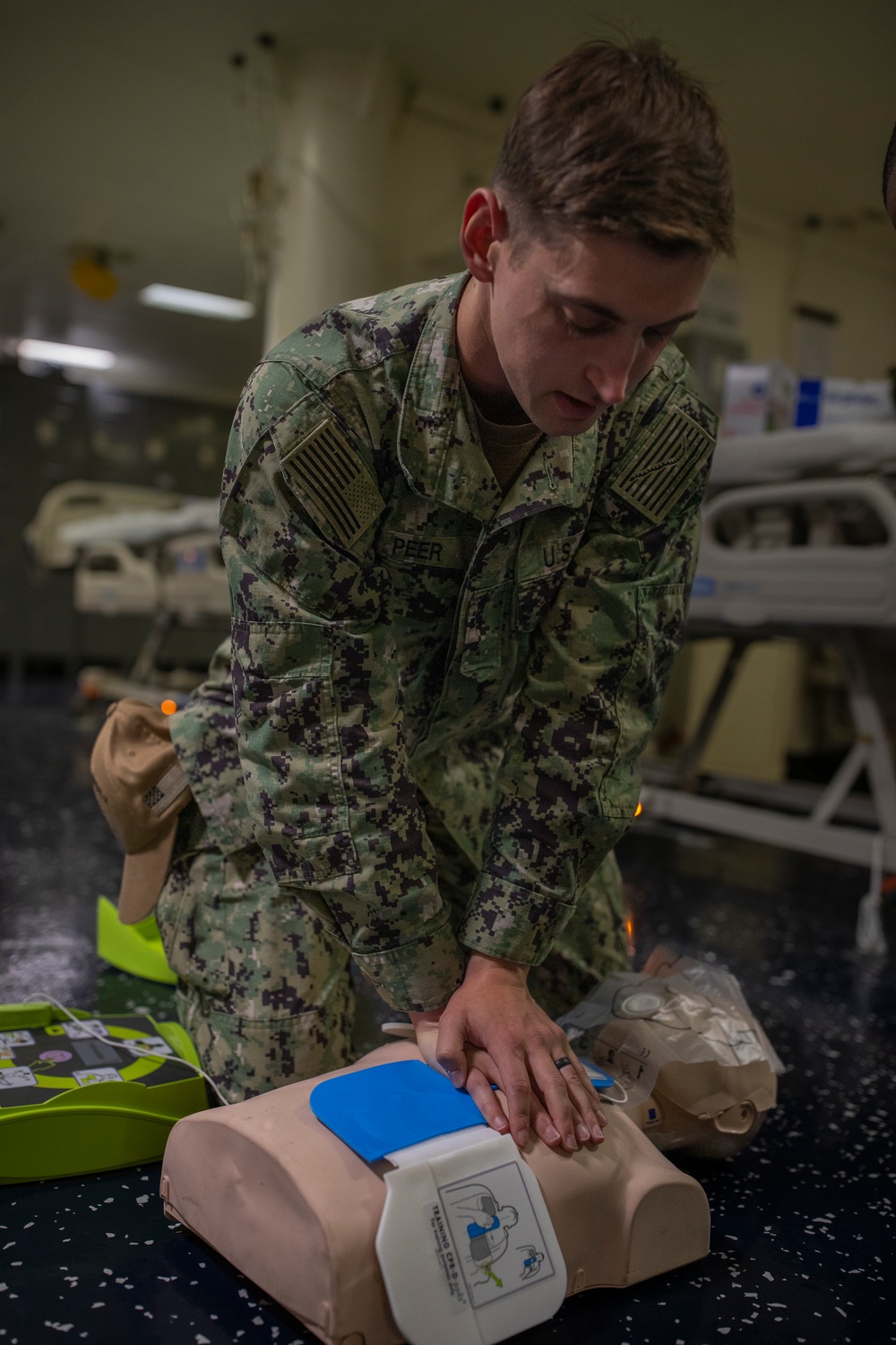 Dvids - Images - Uss Tripoli Cpr Training [image 11 Of 11]