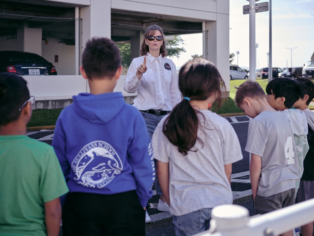 The Sullivans Elementary Holds Car Career Day