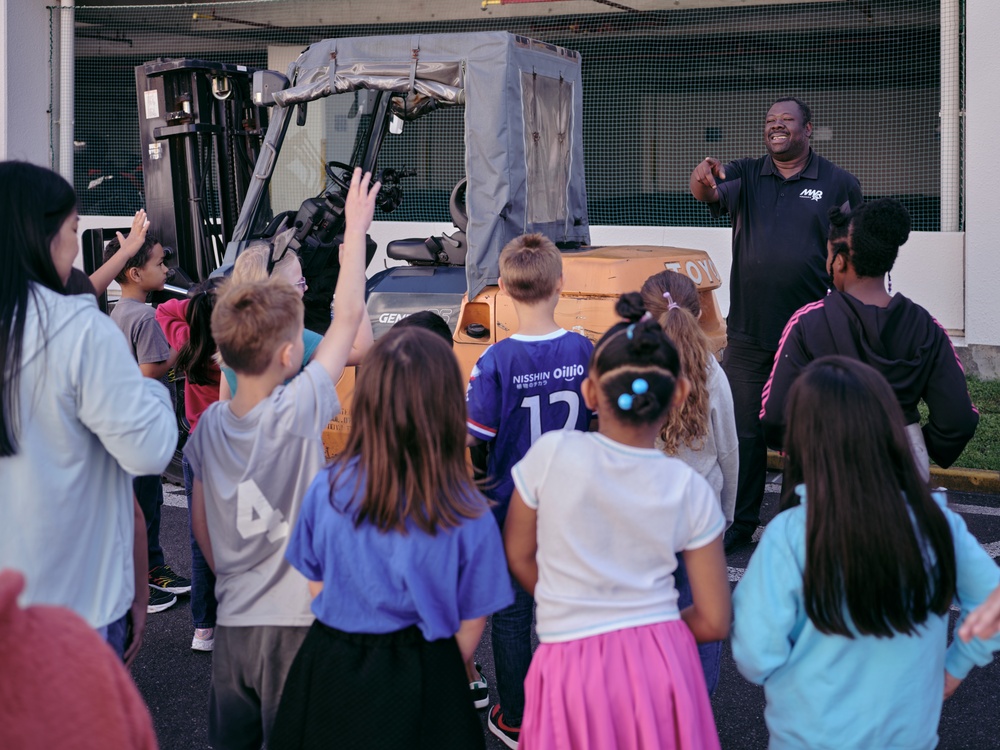 The Sullivans Elementary Holds Car Career Day