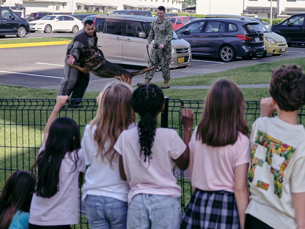 The Sullivans Elementary Holds Car Career Day