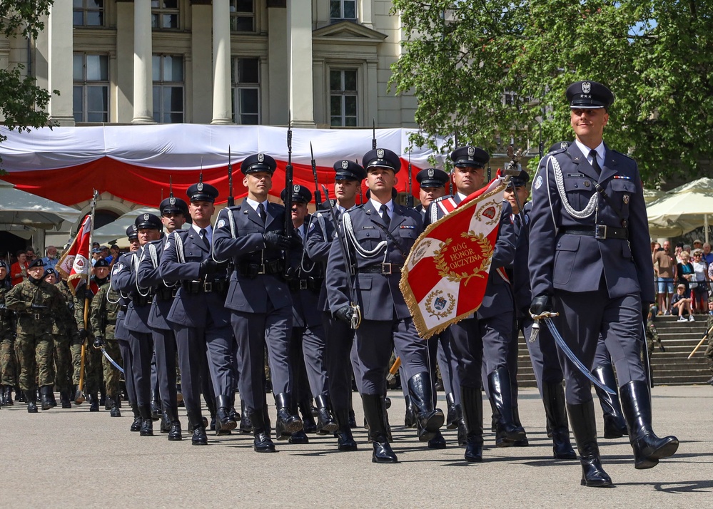 Polish, U.S. Forces Recognize Constitution Day in Poland